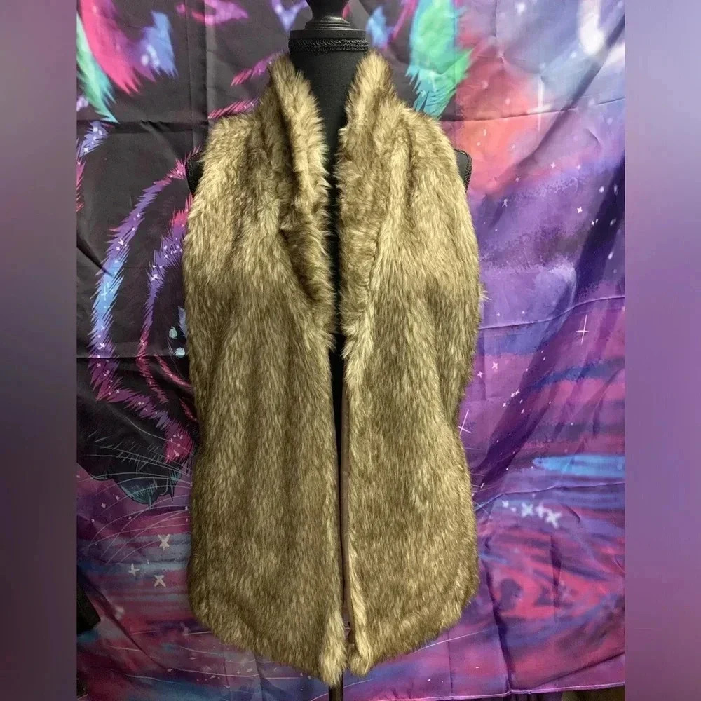 Faux fur vest med